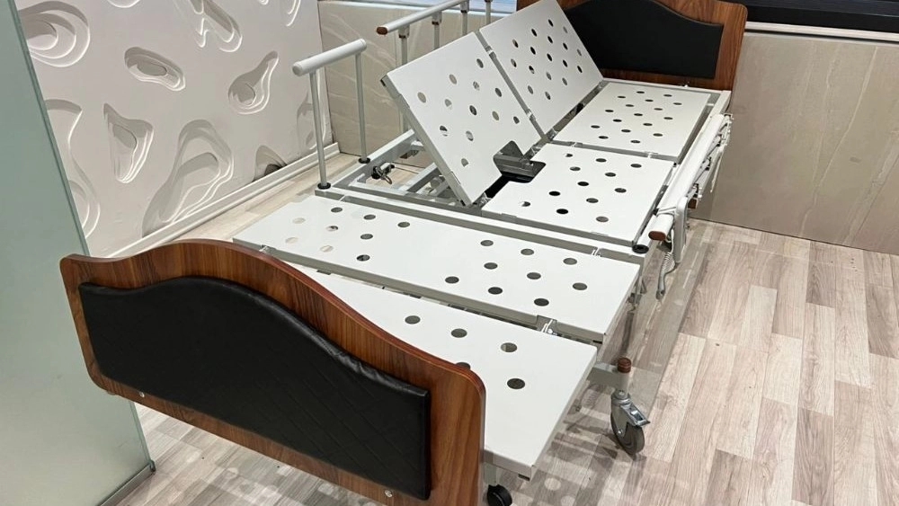 Characteristics of a standard and safe hospital bed, a guide to choosing the right one in Tehran